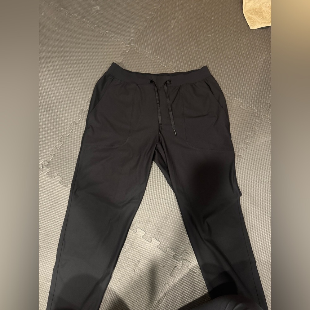Lululemon Mens ABC Jogger Regular Length Black - L